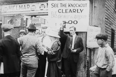 Selling Opera Glasses for Best View of Boxing Match, New York, 1900